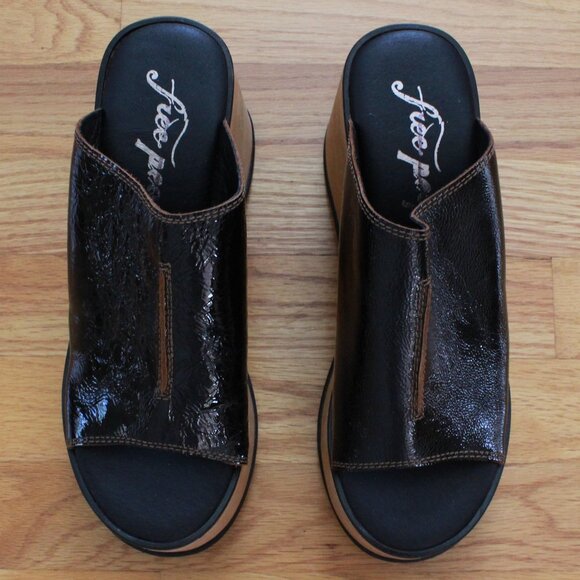 NWOT Free People Gabriela Leather Wood Clogs Black Tan Size 8 - Picture 2 of 11